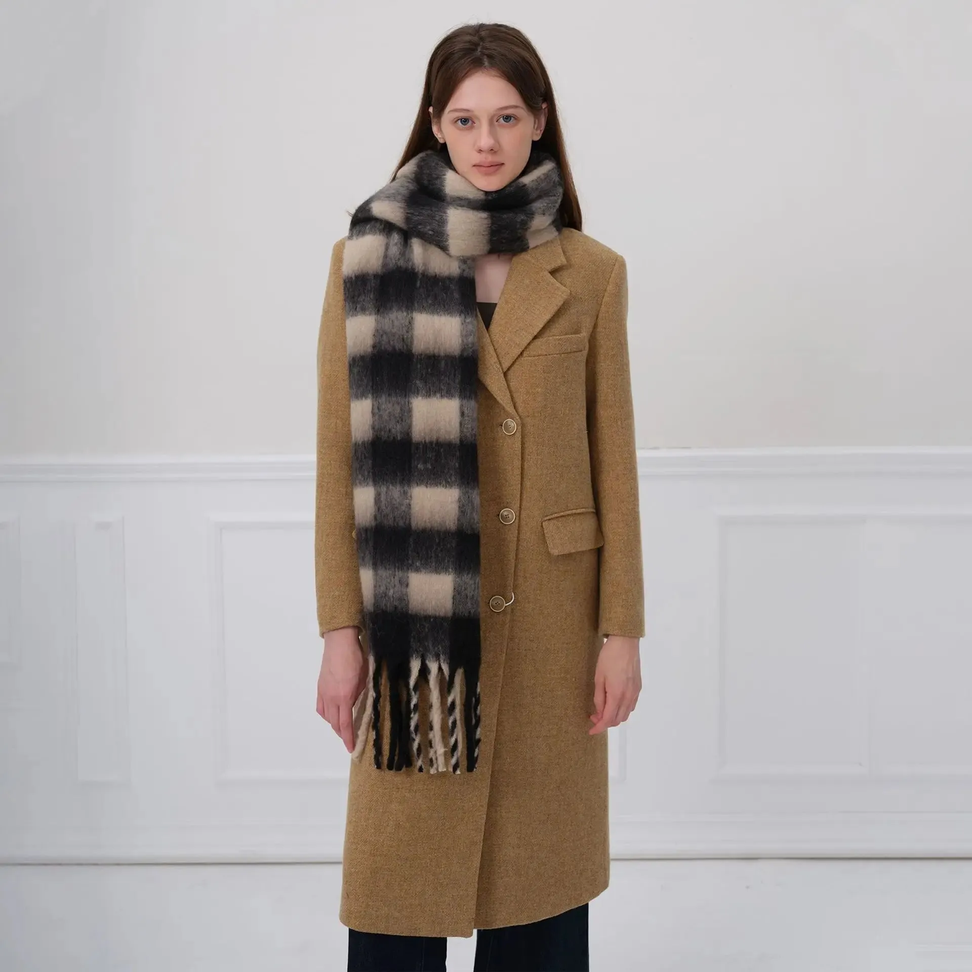 Checkerboard Cashmere Scarf for Women - Autumn/Winter Commuting Scarf