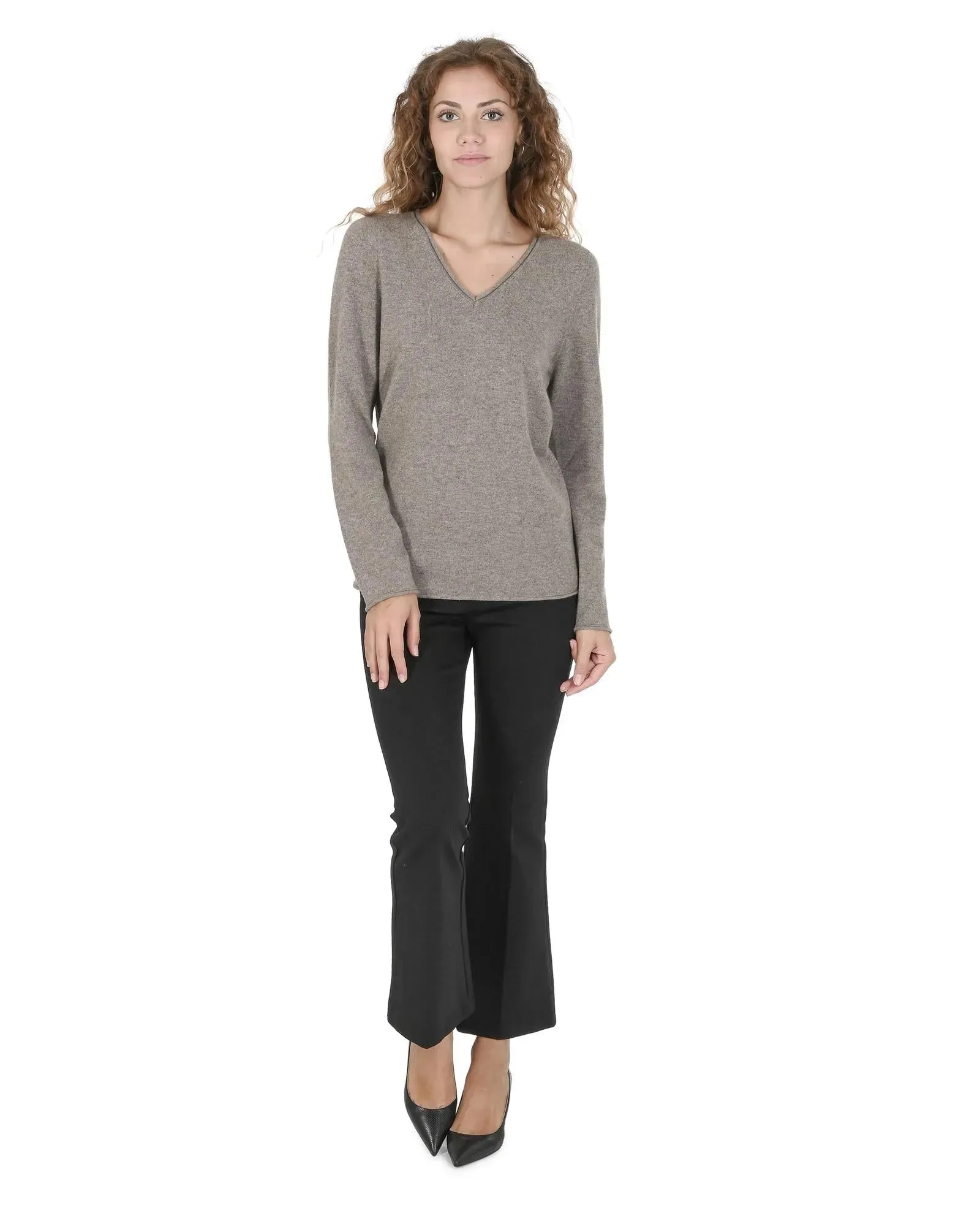 Crown of Edinburgh Cashmere Women's Premium Cashmere V-Neck Sweater in Taupe - 42 EU