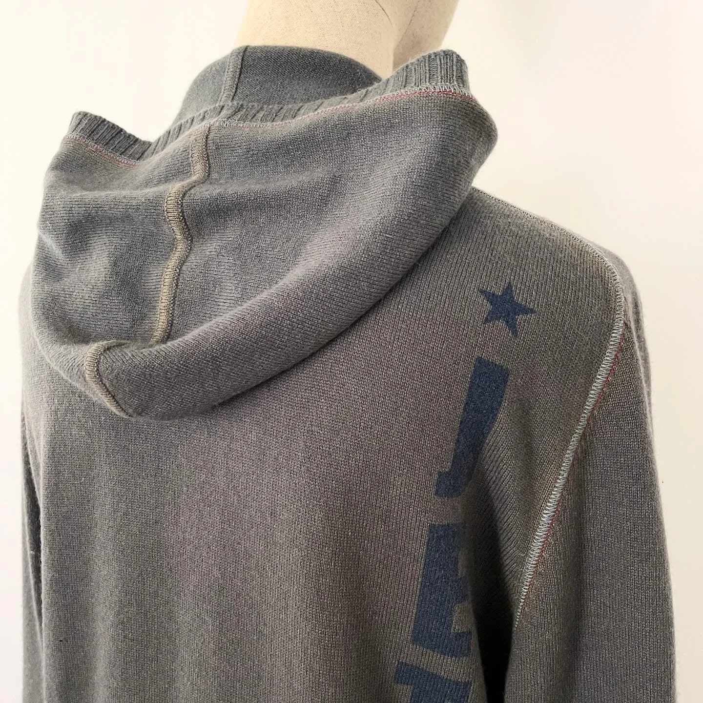 JET SET Cashmere Hoodie