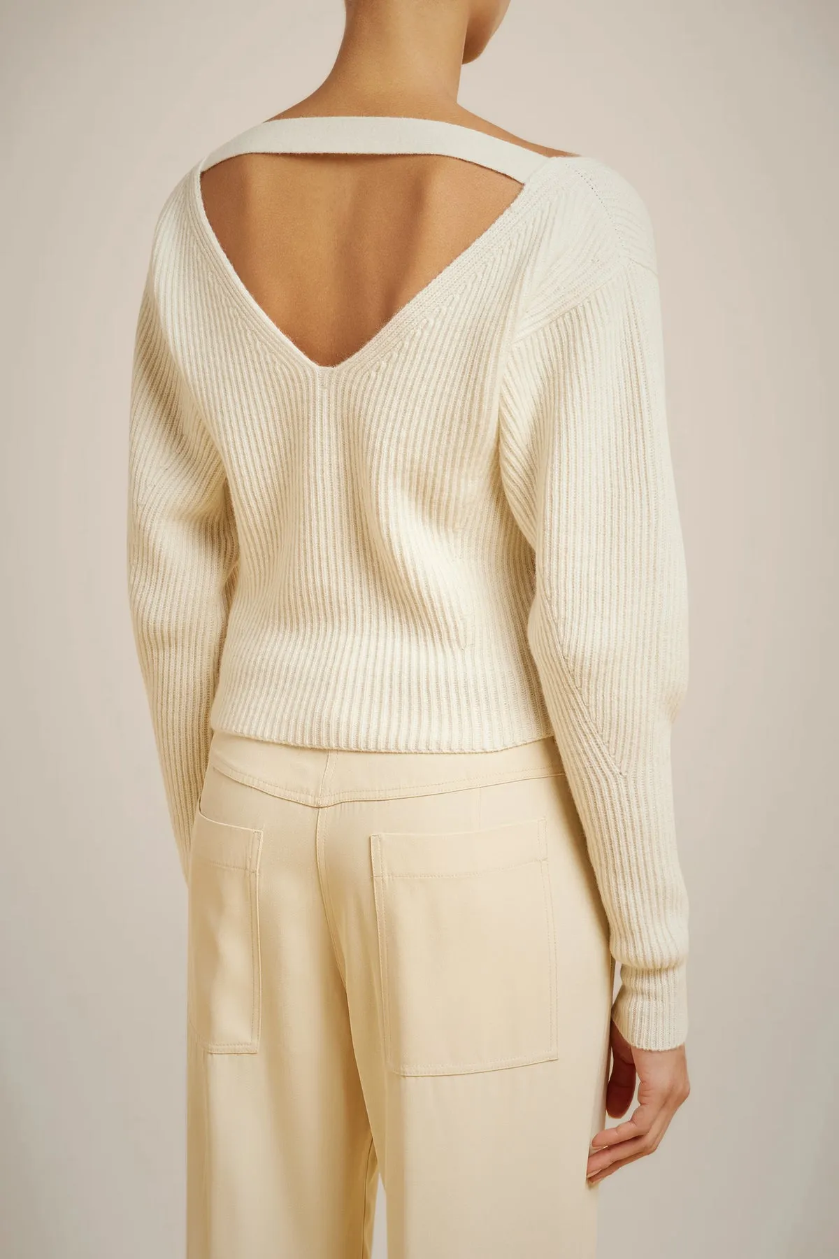 OPEN BACK WOOL SWEATER - CREAM